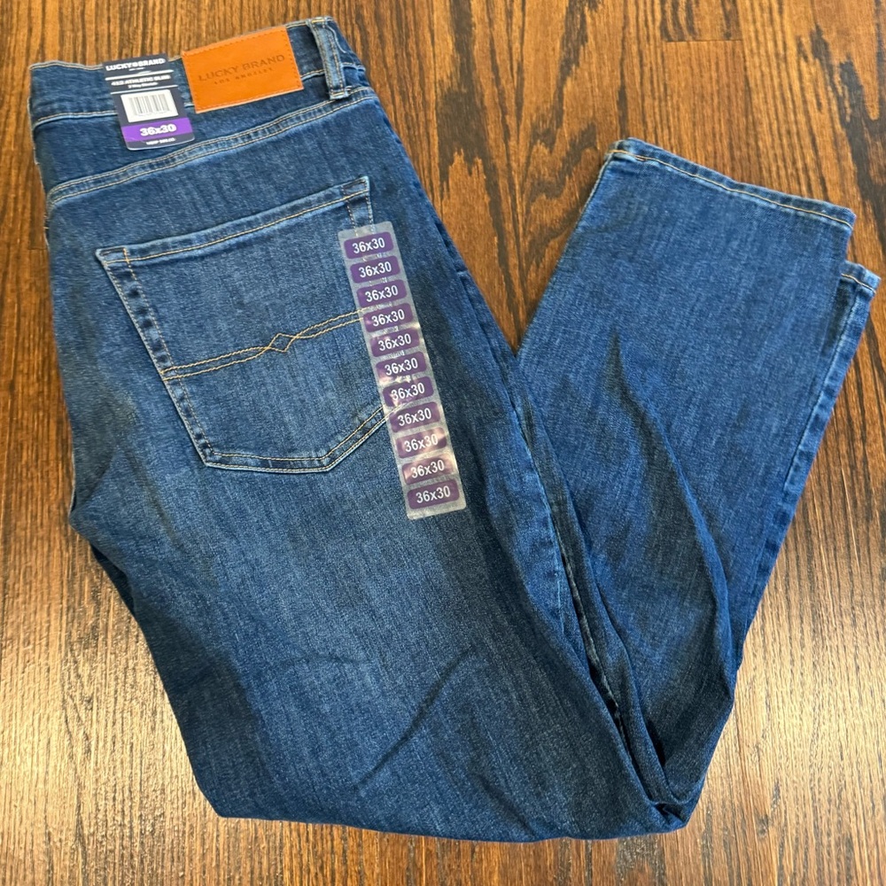Lucky Brand 412 Athletic Slim